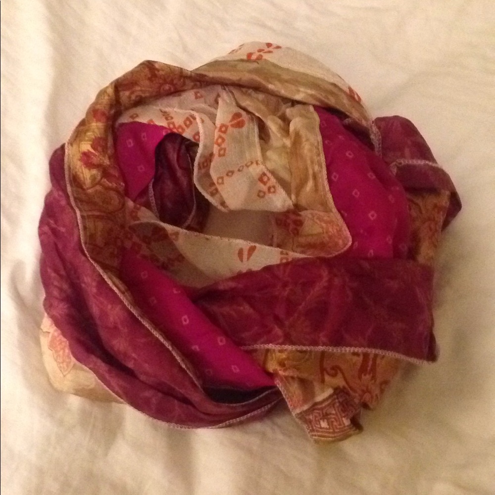 Scarf - Picture 4 of 5